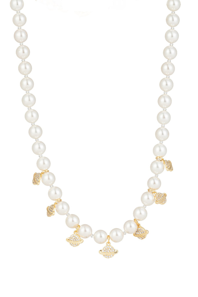 Mini Mars shell pearl necklace. 